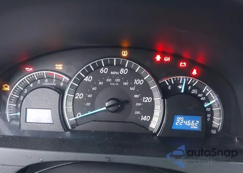 2014 Toyota Camry Se z USA, uszkodzony, nr VIN 4T1BF1FK8EU757553